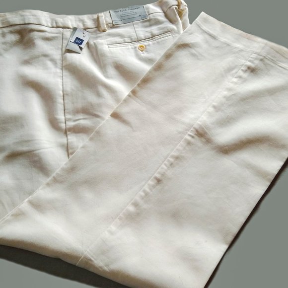 Cream color pants - Picture 1 of 3